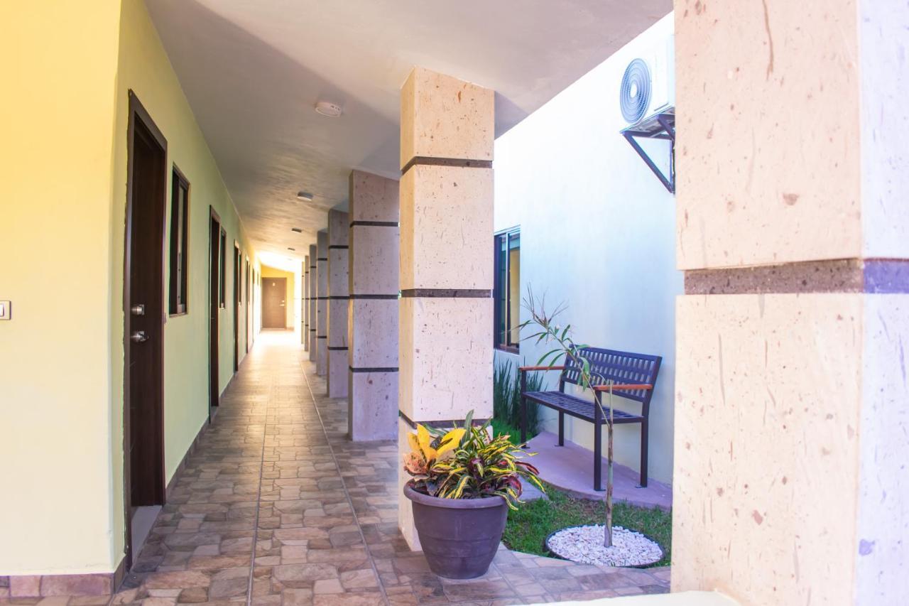 Hotel El Milagro Ель-Фуерте Екстер'єр фото